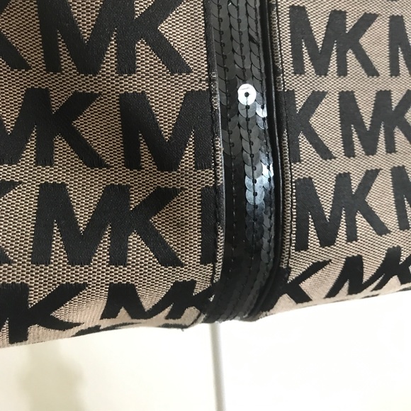 💎FLASH SALE💎  MICHAEL KORS monogram tote - Picture 6 of 9